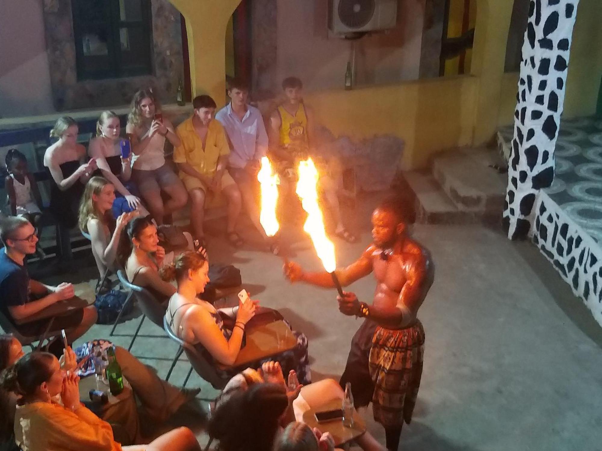 Akomapa Village Elmina Luaran gambar